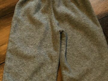 Selling with online payment: Infant Boys Children’s Place Gray Fleece Pants Size 6-9 Months