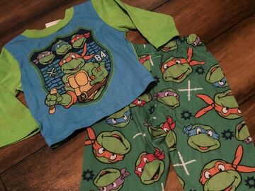 Selling with online payment: Infant 2 Piece Fleece Pajama Set Long Sleeve Size 12 Months Ninj