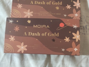 Venta: A Dash of Gold Moira Cosmetic. 