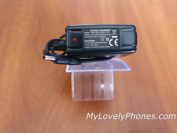 Selling with online payment: Travel charger for Motorola T191, C115, V171, W208 and more