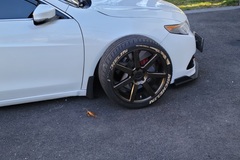Selling: niche verona rims and tires