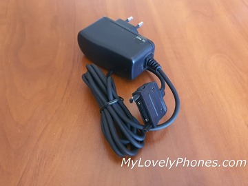 Selling with online payment: Travel charger for Philips Fizz