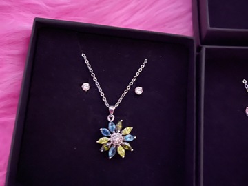 Bulk Lots: Set of stainless steel earings and necklace