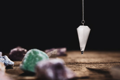 Selling: Pendulum Psychic Reading: Straight. To the Point. Direct Answers
