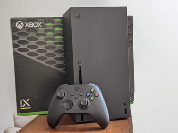 For Rent: Xbox series x - One Controller