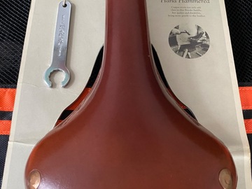 Selling with online payment: Brooks Swift Saddle