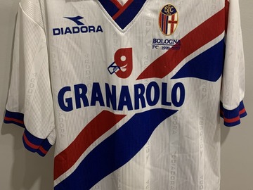 Selling with online payment: Bologna 1997 Away - Baggio 10 - L