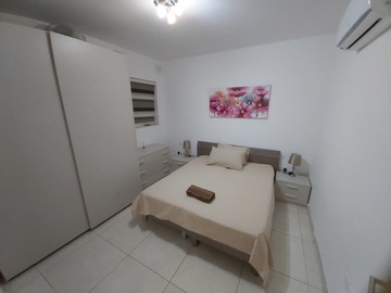 Rooms for rent: Room available in Gzira