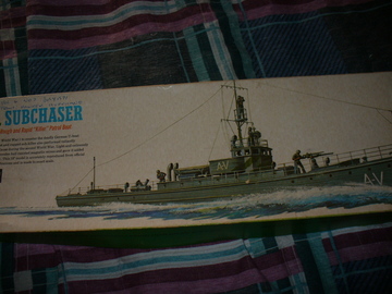 Selling with online payment: 1060 ISSUE AUTHINTEC MODEL ISSUE WW1 SUB CHASER