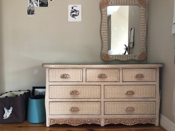Selling: Dresser & Mirror Set