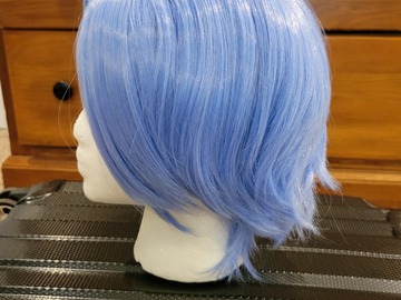 Selling with online payment: Short light blue wig