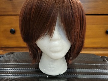 Selling with online payment: Short brown wig