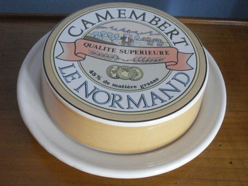 Selling: Boîte à camembert en porcelaine - Neuve -