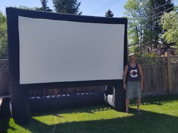 Renting out: Outdoor projector screen