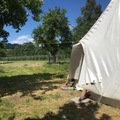 Vermieten und mieten/ Barzahlung: Schlafen im Tipi 