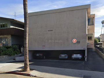 Daily Rentals: West Hollywood CA, Covered Parking Space Near Hollywood Landmarks