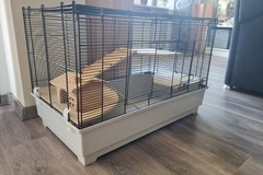 Biete Hilfe: Hamsterkäfig zu verschenken