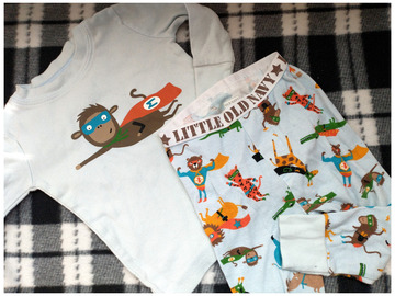 Selling with online payment: Little Old Navy Long-Sleeved Two-Piece Infant PJs size 12-18m