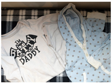Selling with online payment: Bundle of Old Navy size 18-24m long sleeved bodysuits