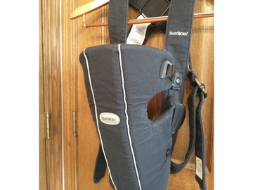 Selling with online payment: Baby BJorn Black Front Loading Carrier (8-25 lbs)
