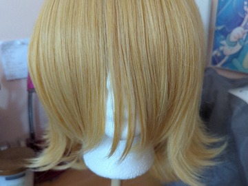 Selling with online payment: Short Blonde Taobao wig