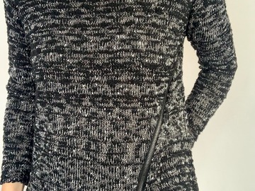 Selling: Asymmetrical Zipper Sweater 
