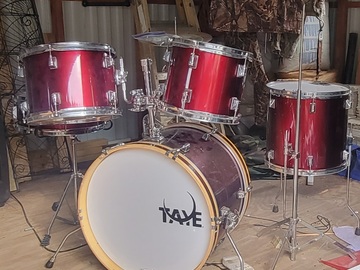 Selling with online payment: TAYE DRUM SET
