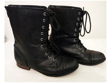 Selling with online payment: Cherokee Flannel Lined Lace up Girls boots (Black, Youth 4)