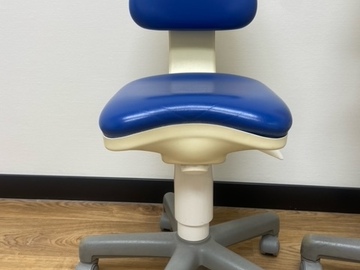 Gebruikte apparatuur: 2 assistente stoelen