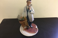 Selling with online payment: Capodimonte Italian Eye Doctor Figurine by Tosca - MAKE OFFER!