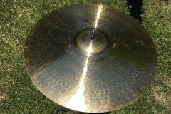 Selling with online payment: 50% off $289, now $145 Paiste Signature 18" Full Crash 