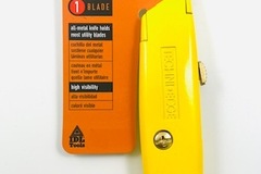 Liquidation/Wholesale Lot: Techni-Edge Yellow Metal Utility Knife – Retractable –#TE03-981Y