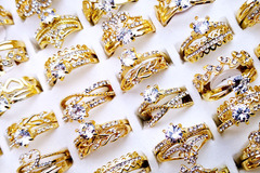 Liquidation/Wholesale Lot: 40pcs/Lots Rhinestone Women Gold Plated Rings