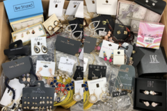 Liquidation/Wholesale Lot: 100 pcs All The Top Selling Name Brands All New Pre Priced Retail