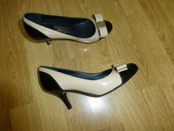 Vente: Chaussures cuir marque Ferragamo 