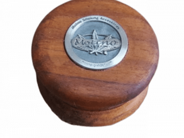 Post Now: Wooden Grinder – Molino Logo