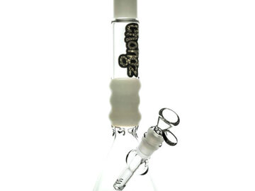 Post Now: Chongz “Greenpoint Gothic” 29cm Glass Bong – Ice White
