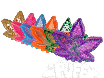 Post Now: Pretty Puffer Sparkly Pot Leaf Ashtray