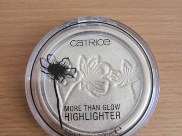 Venta: Catrice More than highlighter