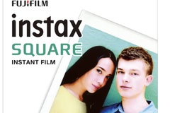 Myydään (Yksityinen): Fujifilm Instax Square valokuvapaperi (20 kpl, valkoinen kehys)