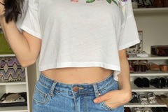 Selling: Wild fox cropped tee