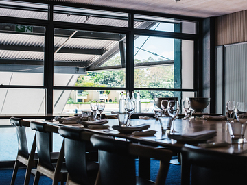 Book a meeting : Private Dining Room |A space with views over Sydney Harbor