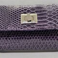 Comprar ahora: Purple Faux Alligator Skin Handbag