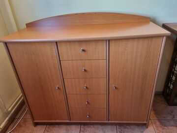 Annetaan: One chest of drawers