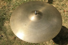 Selling with online payment: $199 OBO Vintage 1960s Zildjian A 20" Medium Ride 2640 grams