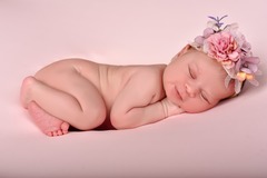 Fixed Price Packages: Newborn Photoshoot 