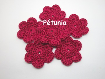 Vente au détail: Lot de 2 Fleurs au crochet Pétunia