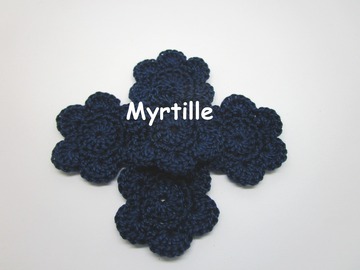 Vente au détail: Lot de 2 Fleurs au crochet Myrtille