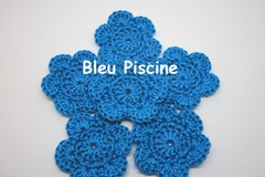 Vente au détail: Lot de 2 Fleurs au crochet Bleu Piscine