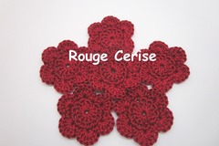 Vente au détail: Lot de 2 Fleurs au crochet Rouge Cerise